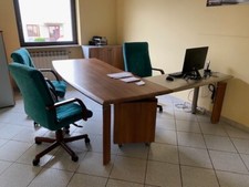 Scrivania Direzionale Manageriale angolare con poltrone