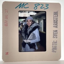 Slide 35mm Joan Collins a