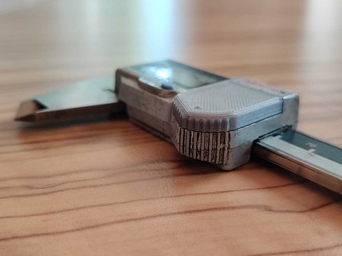 Calibro coperchio batteria