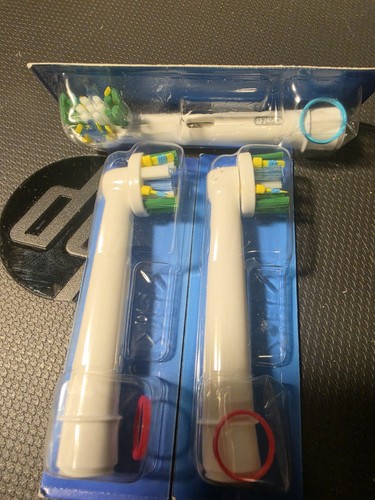Oral floss action - floss, di