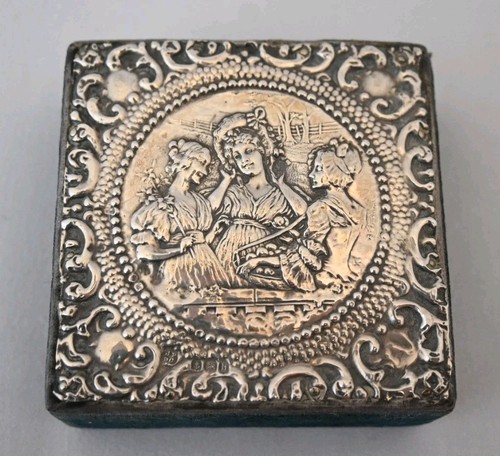 Antica scatola argento top