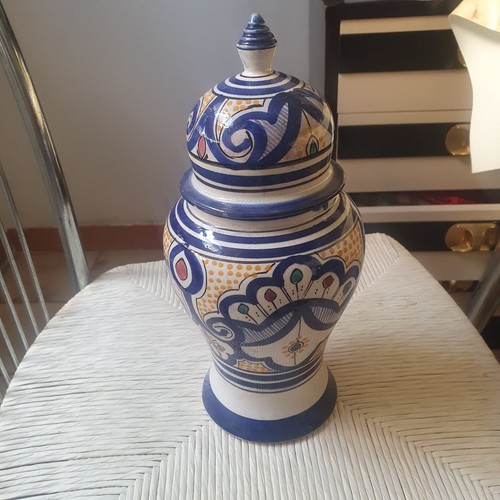 Vaso terracotta dipinto a - in,
