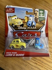 DISNEY PIXAR CARS Race Team