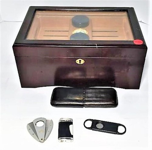 Cigar humidor and accessories - humidor,