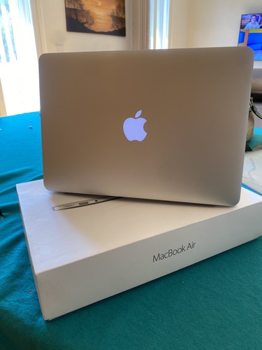 Apple macbook air - 13.3", (256gb