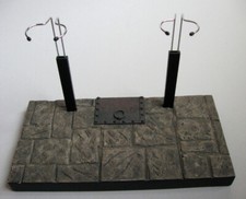 SIDESHOW "DUNGEON" DIORAMA DISPLAY STAND BASE FOR TWO 12" FIGURES - LIKE NEW