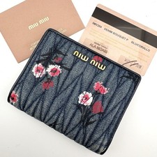 Portafoglio bifold floreale