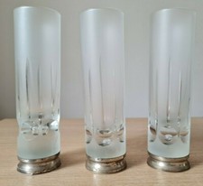 Servizio vintage di 3 bicchieri in vetro satinato con base in argento 800 