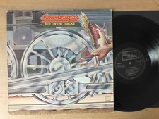 Commodores ‎– Hot On The Tracks    GERMANY  LP  Vinyl   vg