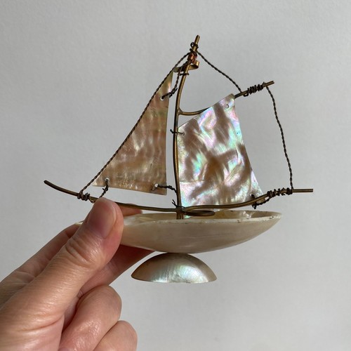 Ancien petit bateau - ancien,
