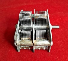 CONDENSATORE VARIABILE A 2