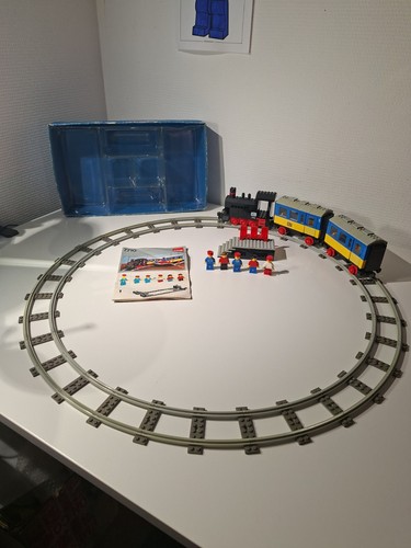 Lego 7710 push along passenger - push-along,