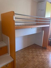 letto a castello usato smontato in legno colorato marca generica condizioni bune