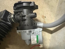 ricambi lavatrice ariston HOTPOINT - pompa dell'acqua