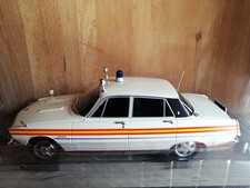 Rover 3500 P6 Police Car 1 18