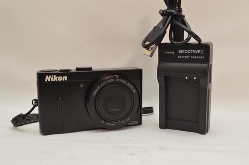 Fotocamera digitale compatta