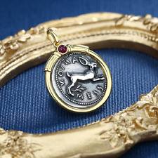 Collana antica coniglio