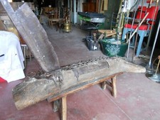 Antica troncatrice in legno e ferro