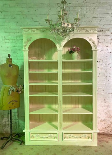 Libreria francese casetta