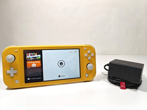 Nintendo switch lite gialla - nintendo,