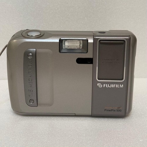 Fotocamera digitale compatta