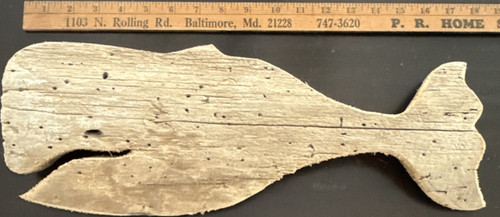 Decorazione balena alla deriva