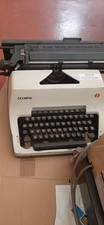 2 MACCHINE DA SCRIVERE VINTAGE OLIMPIA  anni 60  OLIVETTI CT 605 elettrica