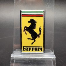 Placca originale Ferrari smalti policromi per cofano 3x6 cm