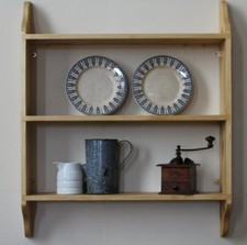 Scaffali in legno vittoriano