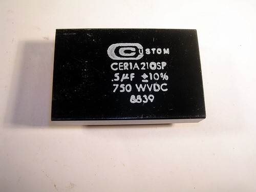 Condensatore elettronico - condensatore,