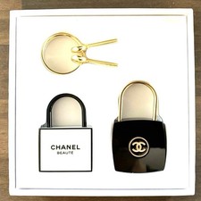 CHANEL Autentico Lucchetto