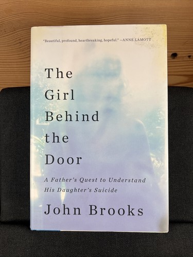 The girl behind door - girl,
