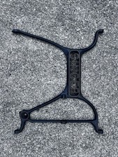 GAMBA IN GHISA DA BASE