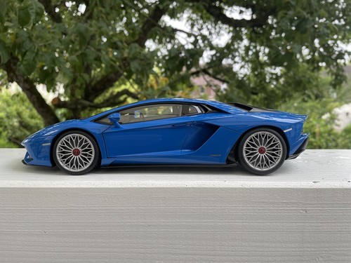 Autoart lamborghini - 1:18,