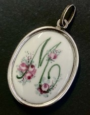 Ciondolo Antico In Porcellana