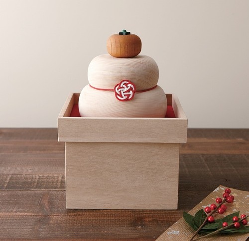 Kiso hinoki kagami mochi - kiso,