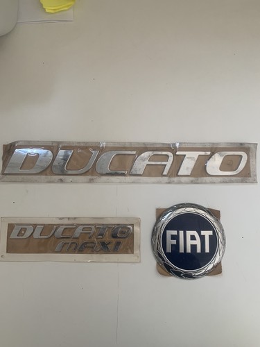 Ricambi nuovi kit - nuovi, scritte