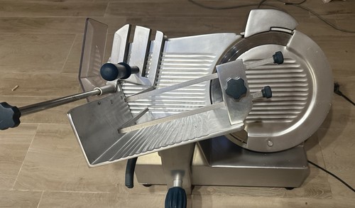 Affettatrice professionale - affettatrice,