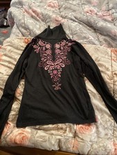 maglia con collo alto