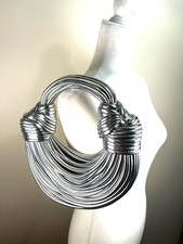 VERANO HILL Silver Crescent