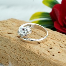 Delicato anello in argento