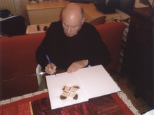 Bernard Aubertin fiammiferi e conbustioni su libro 31x45 