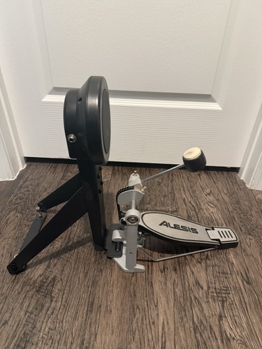 Alesis kick drum pad pedal - alesis,
