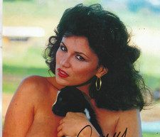 Autographed hand signed serena