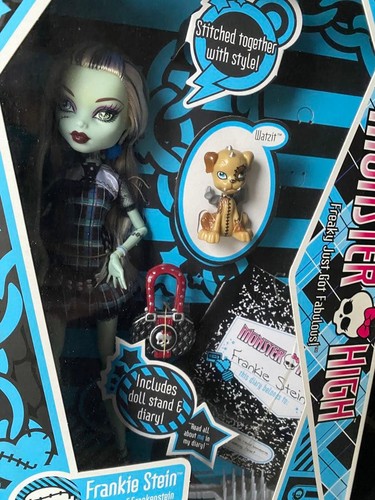 Monster high doll - doll,