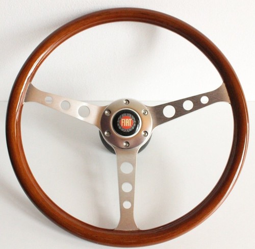 Steering wheel suitable for