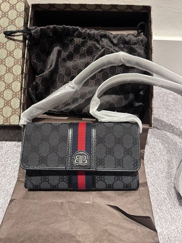 Portafoglio balenciaga gucci - balenciaga,