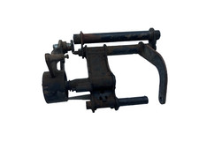 STAFFA SUPPORTO MOTORE ORIGINALE PEUGEOT GEOPOLIS RS 250 2007-2008-2009-2012