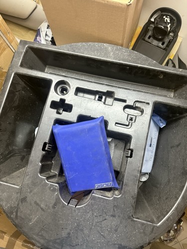 Porta kit gonfiaggio ruota - porta,