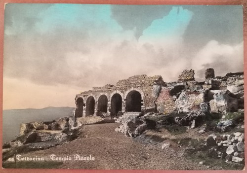 Terracina tempio piccolo - tempio,